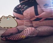 [Selling] KIK: redpanda2o16 🥰🥰 Let's get your Vore and Giantess sessions ready boys! [BBW].[Giantess] from mmd giantess run